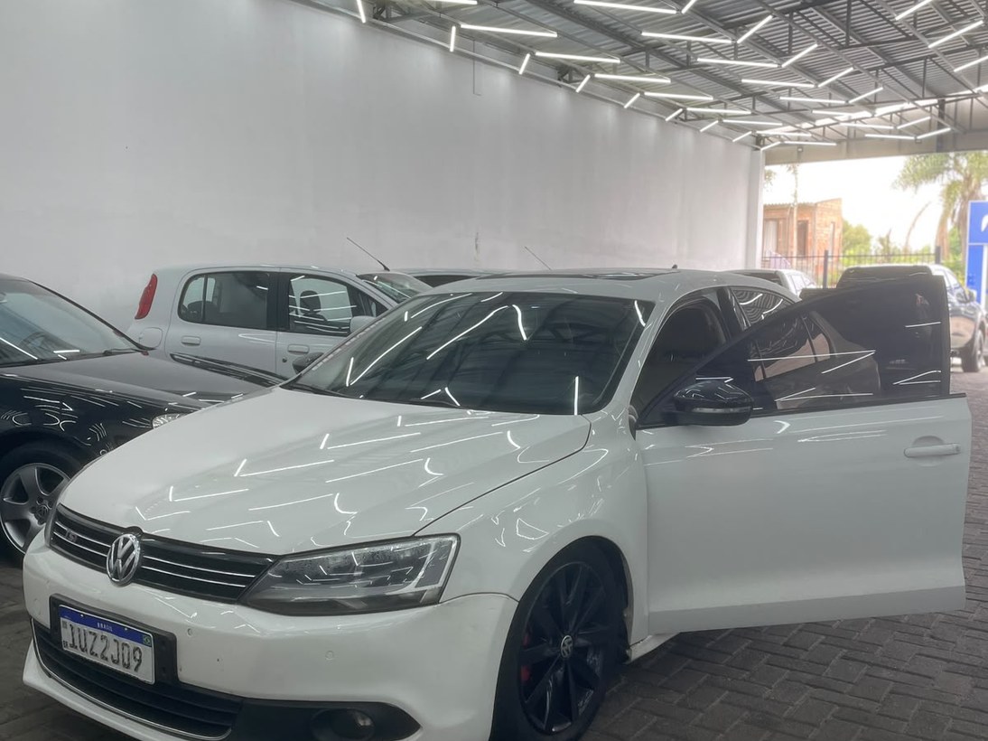 Foto 2 REPASSE Volkswagen Jetta Highline 2.0 TSI 16V 4p Tiptronic 2012