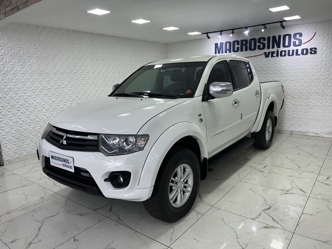 Foto 2 Mitsubishi L200 Triton HPE 3.2 CD TB Int.Diesel Aut 2016