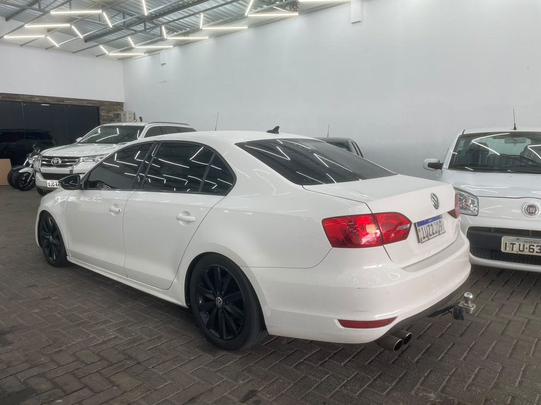 Foto 3 REPASSE Volkswagen Jetta Highline 2.0 TSI 16V 4p Tiptronic 2012