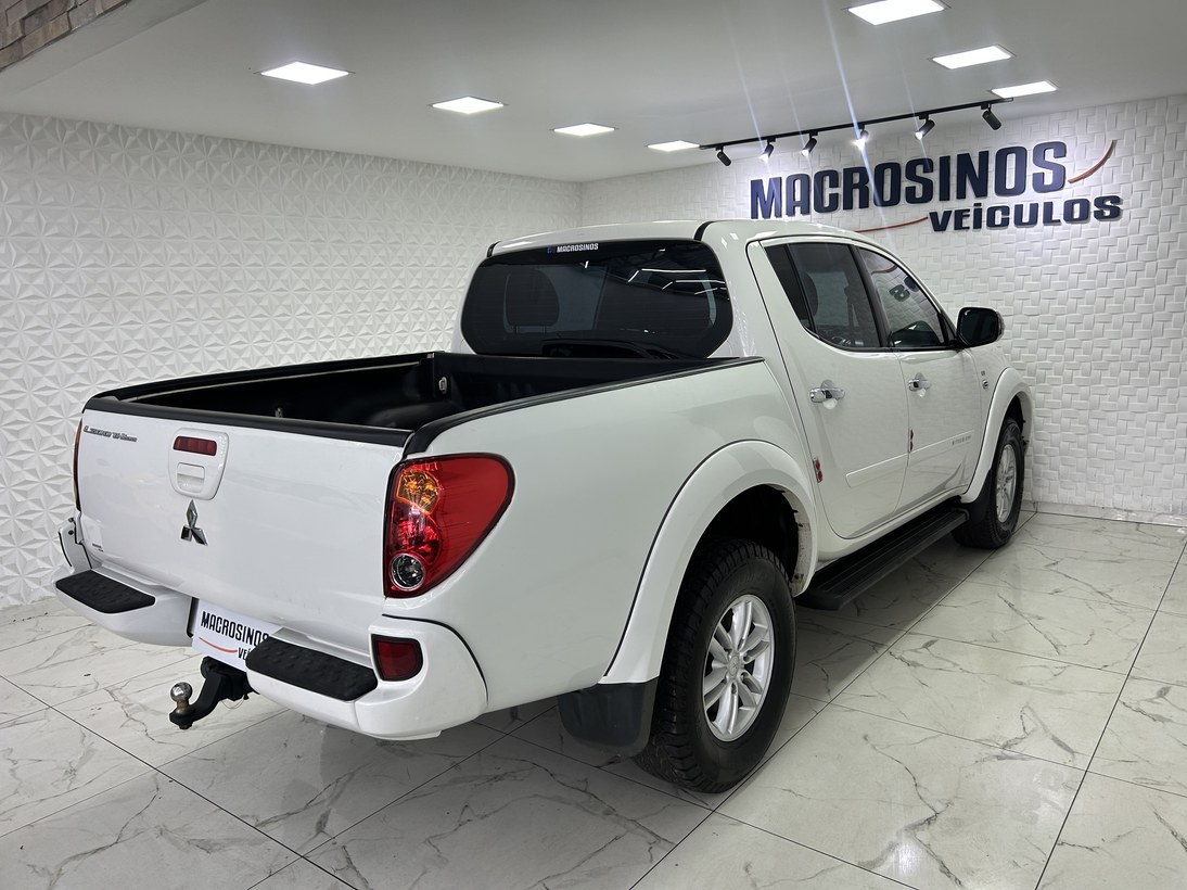 Foto 4 Mitsubishi L200 Triton HPE 3.2 CD TB Int.Diesel Aut 2016