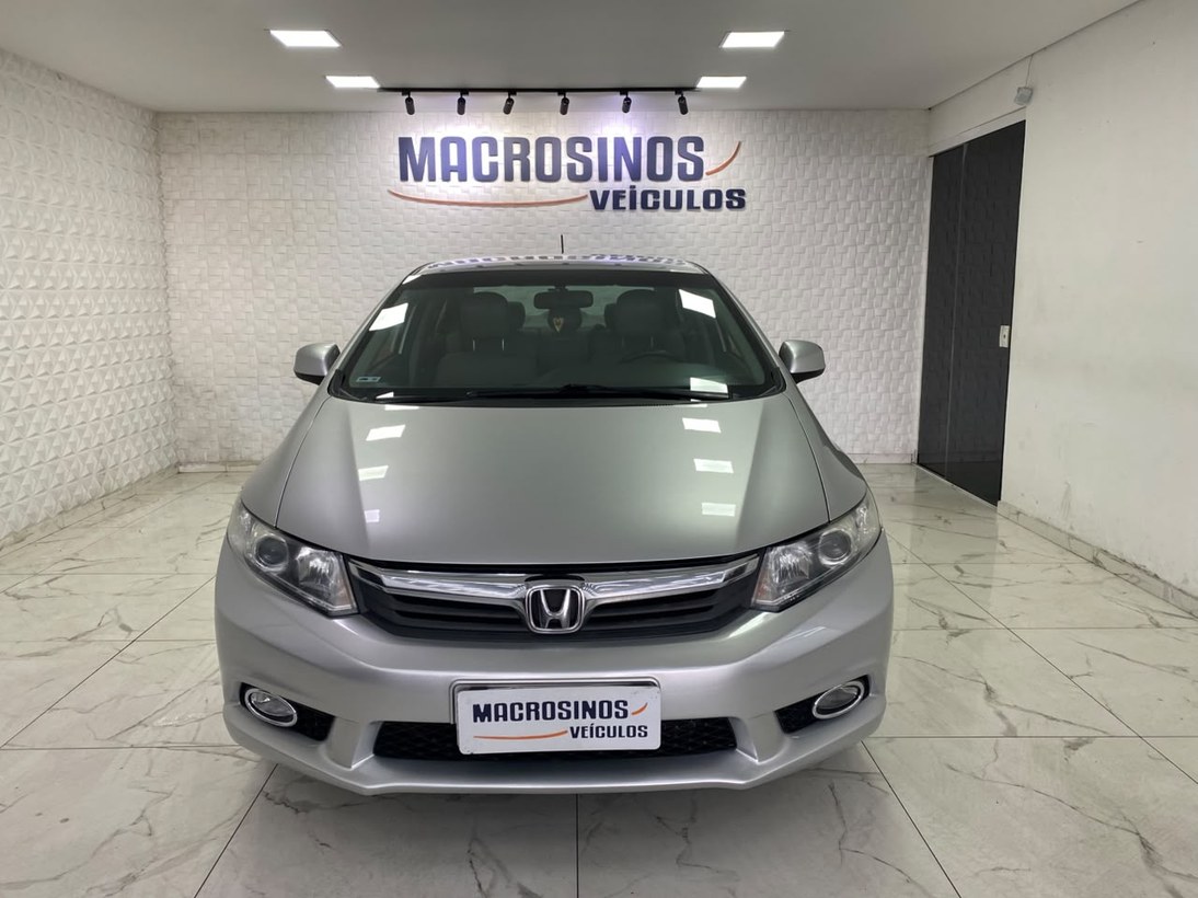 Foto 5 Honda Civic Sedan LXS 1.8 Flex Aut. 4p 2013