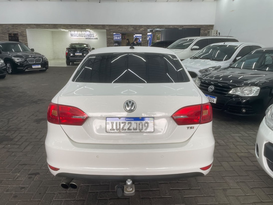 Foto 5 REPASSE Volkswagen Jetta Highline 2.0 TSI 16V 4p Tiptronic 2012