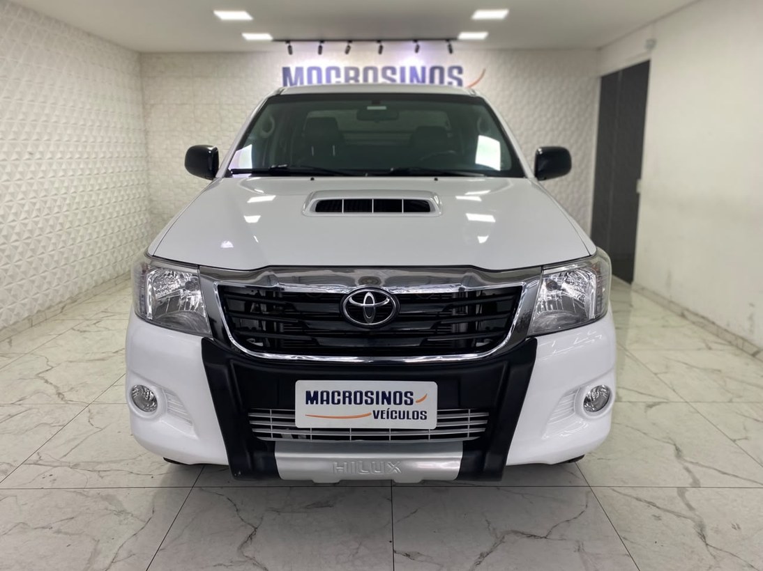 Foto 5 Toyota Hilux CD SR D4-D 4x4 3.0 TDI Dies Aut. 2015