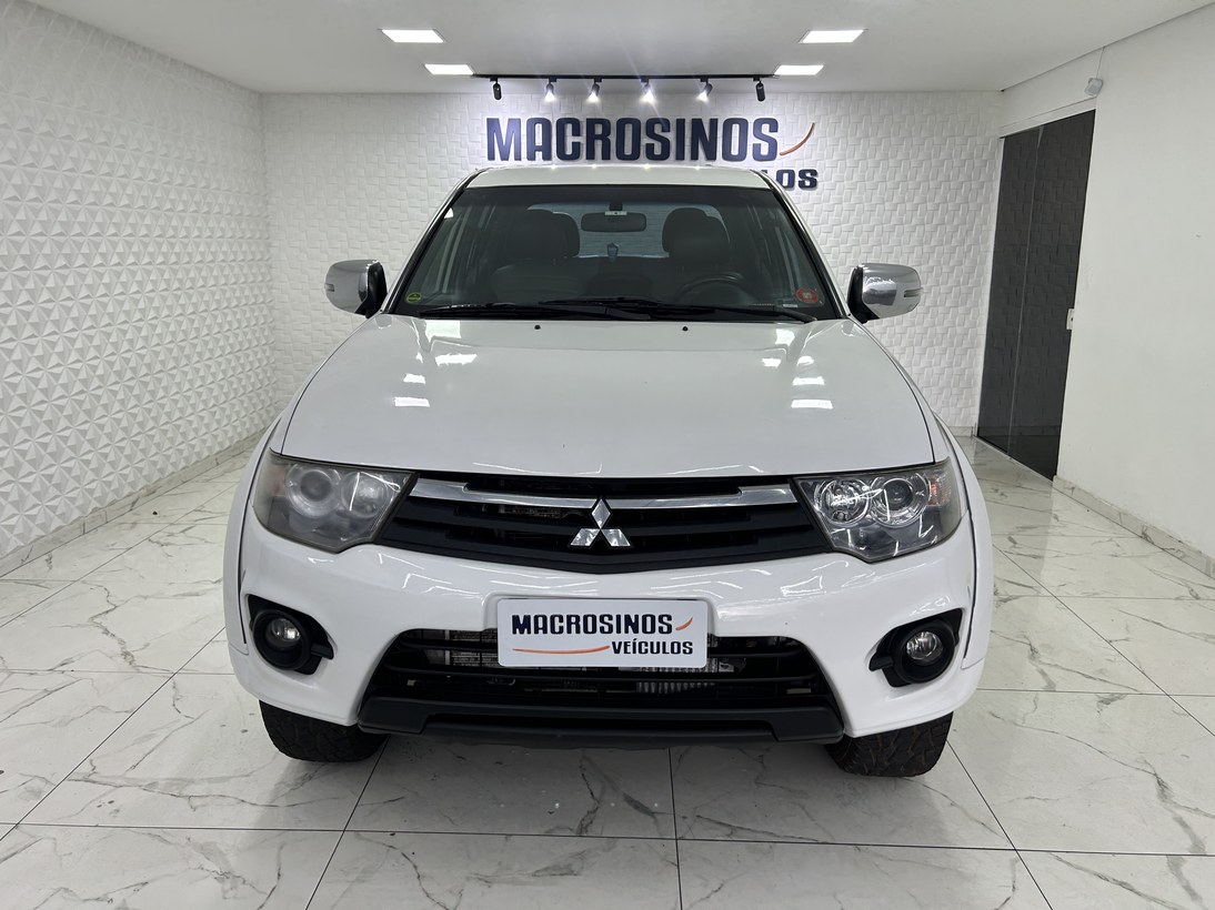 Foto 5 Mitsubishi L200 Triton HPE 3.2 CD TB Int.Diesel Aut 2016