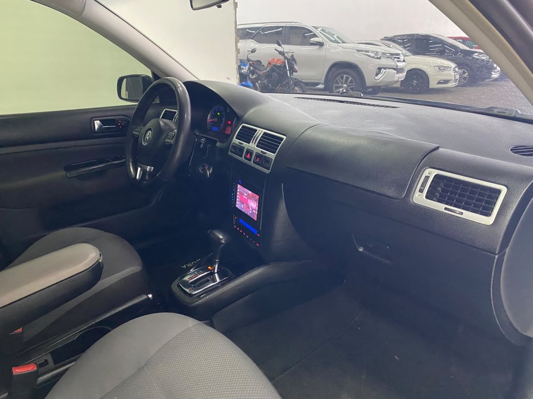 Foto 7 Volkswagen Bora 2.0 Flex 8v Aut. 2009
