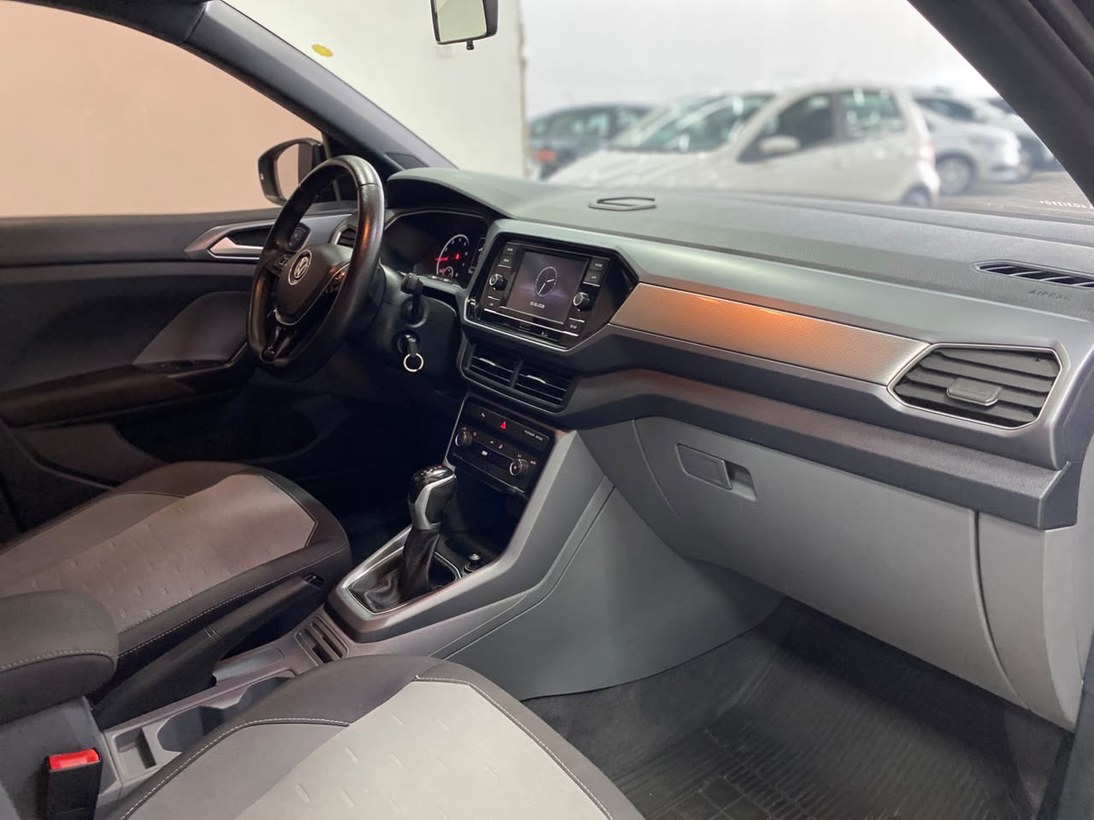Foto 8 Volkswagen T-Cross Comfor. 200 TSI 1.0 Aut. 2020