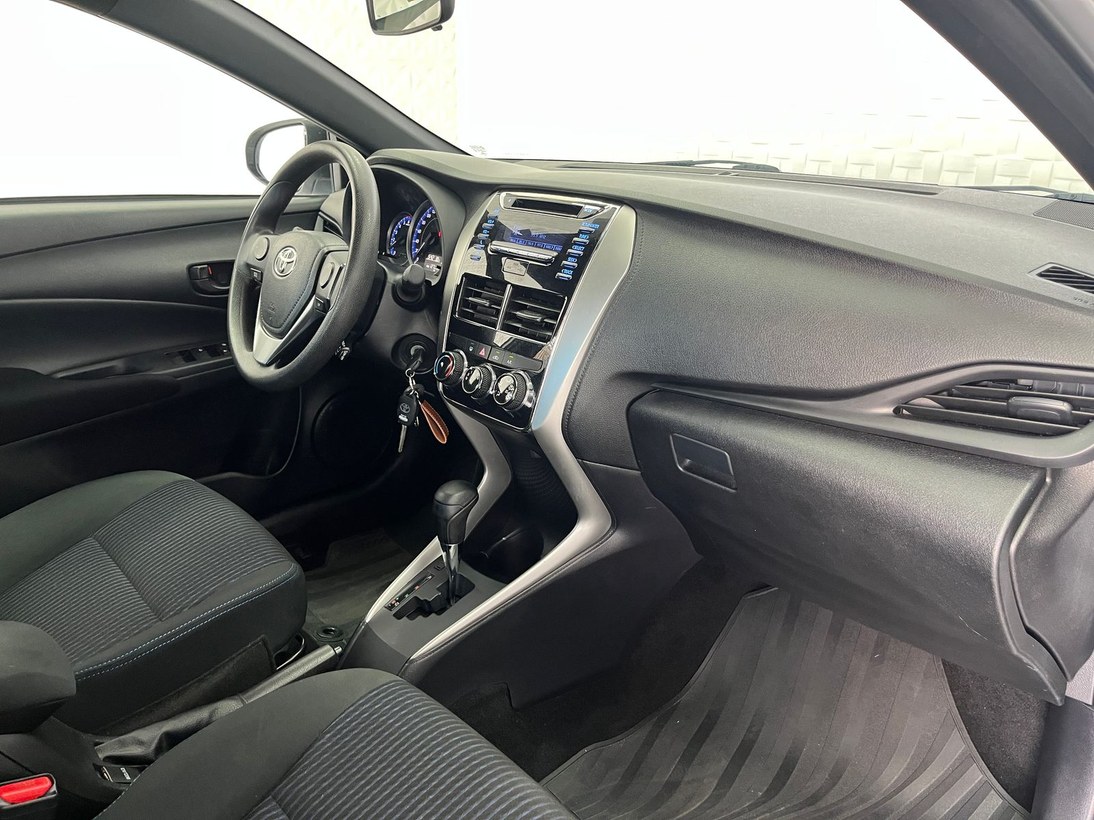 Foto 9 Toyota Yaris XL 1.3 Flex 2020