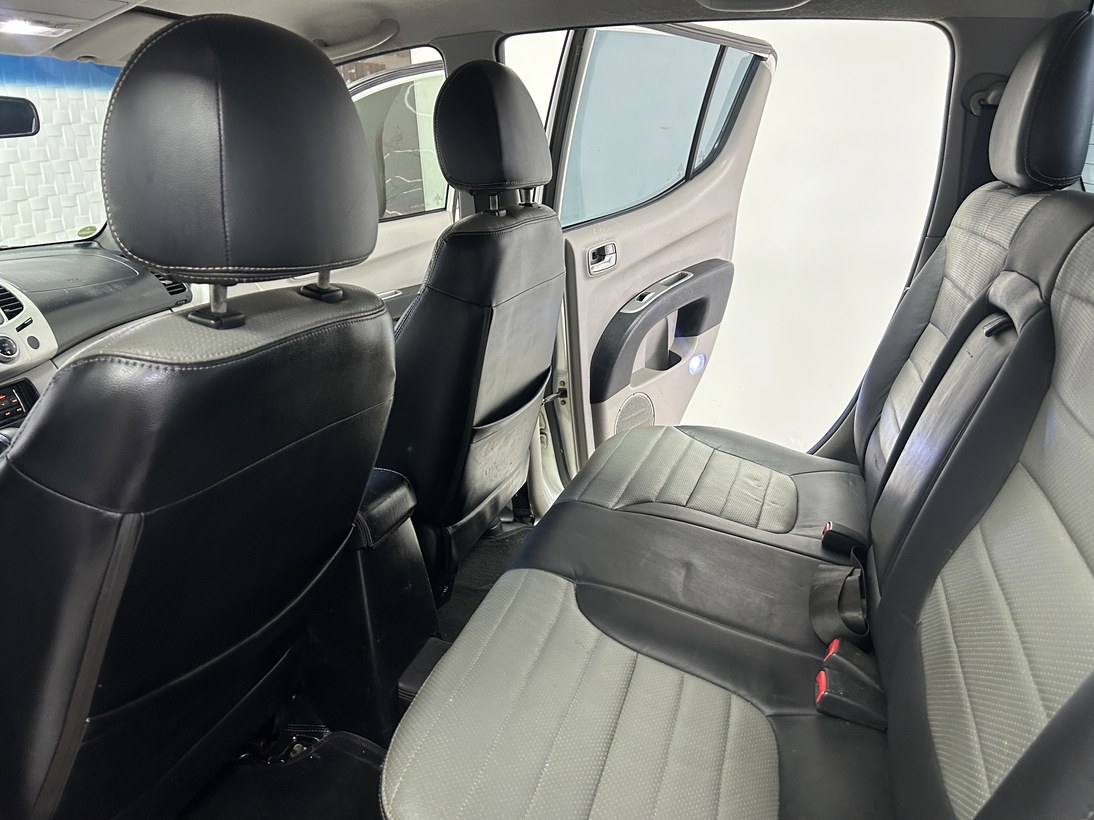Foto 9 Mitsubishi L200 Triton HPE 3.2 CD TB Int.Diesel Aut 2016