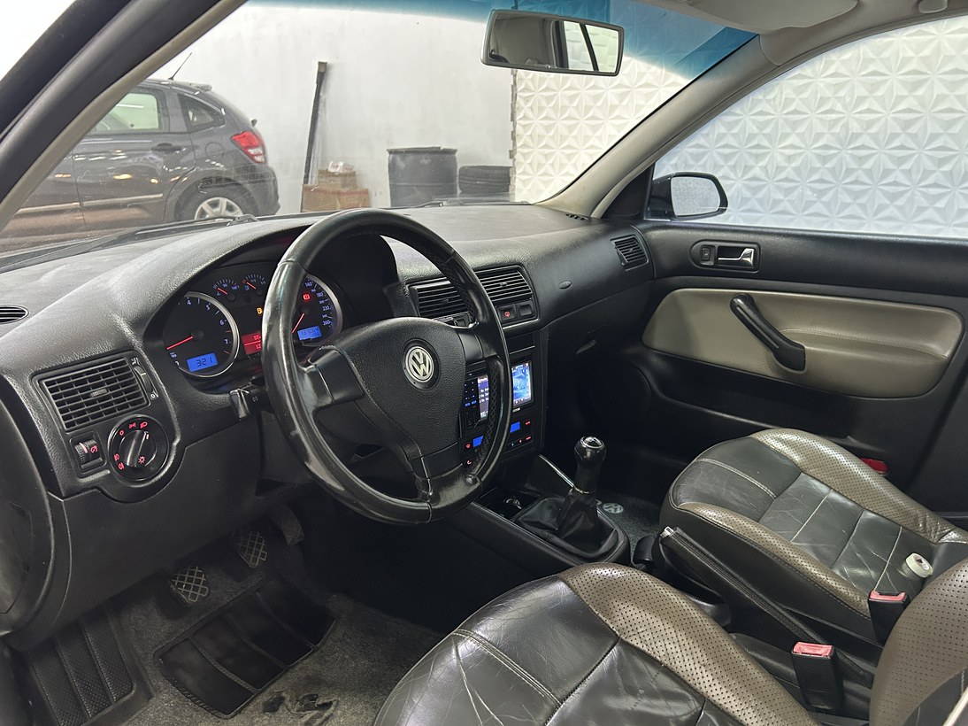 Foto 13 Volkswagen Golf Sportline 1.6 Mi Total Flex 8V 4p 2008