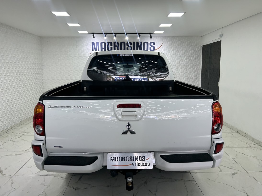 Foto 14 Mitsubishi L200 Triton HPE 3.2 CD TB Int.Diesel Aut 2016