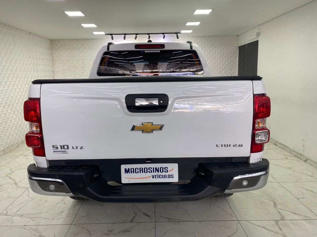 Foto 16 Chevrolet S-10 Pick-up LTZ 2.8 TDI 4x4 CD Dies.Aut 2022